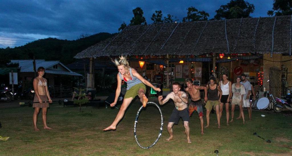 Pai Circus Hostel Bagian luar foto